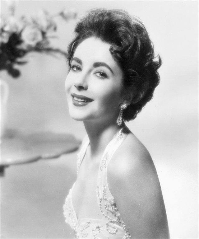 Elizabeth Zacero