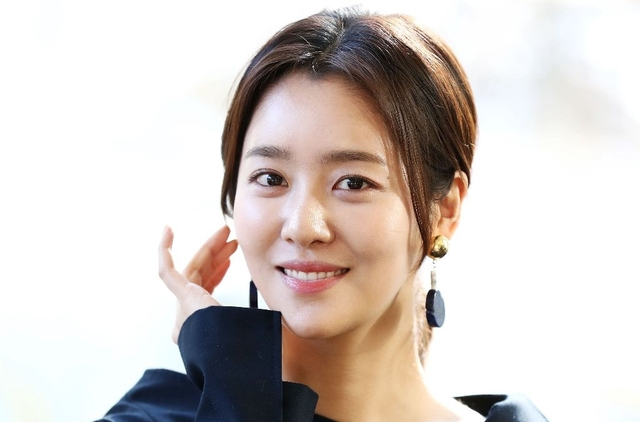 So Young Park