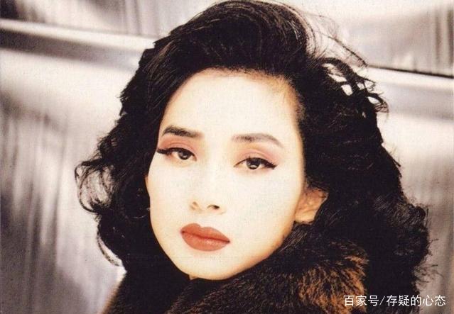 邝美云