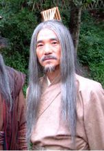 黄又亮
