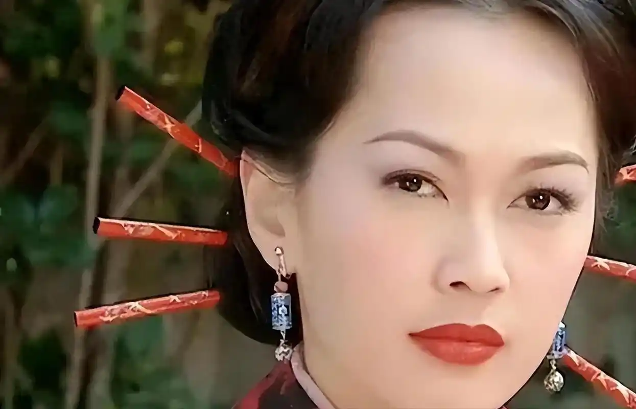 姚莹莹
