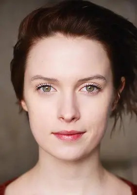 莎拉·斯维尔 Sarah Swire