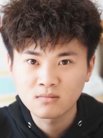 李明君