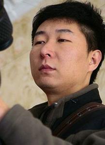王逸伟