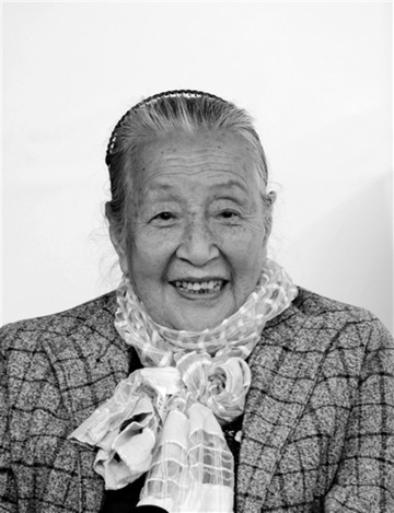 黄素影