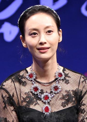李奈映