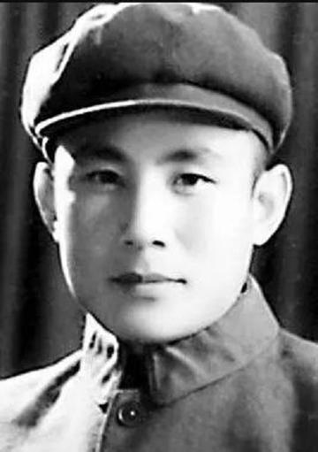 张连伏