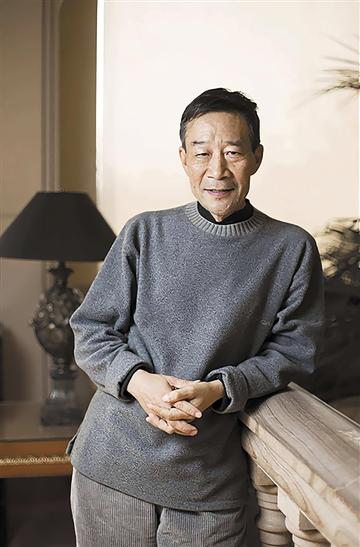 李雪健