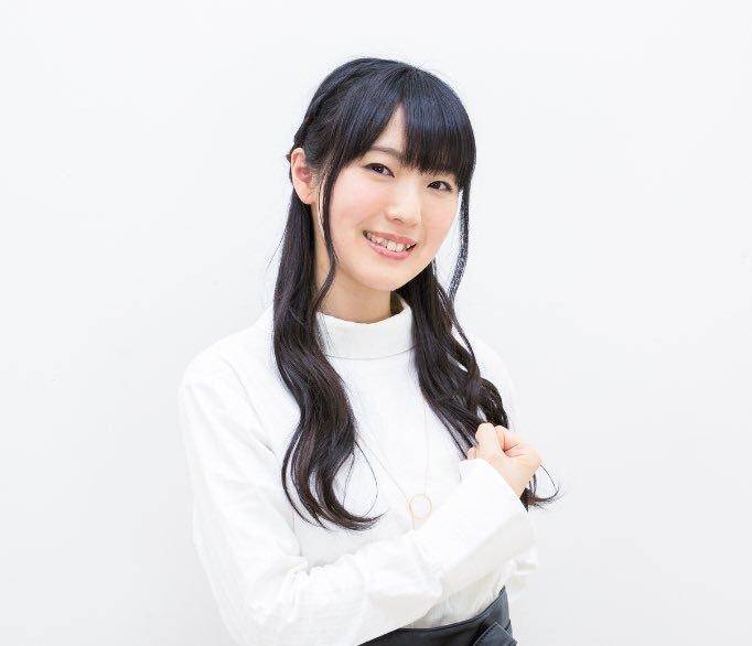 石川由依